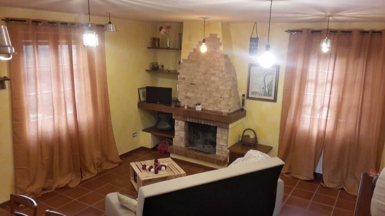 B&B La Mita Giuliano di Roma エクステリア 写真